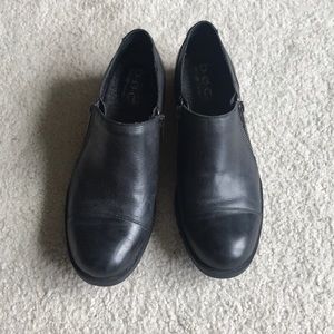 Boc black leather crop boots